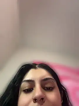 ThickerThanYoBitch online show from June 4, 10:36 pm