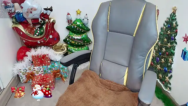  Mizuki  online show from December 3, 5:59 pm