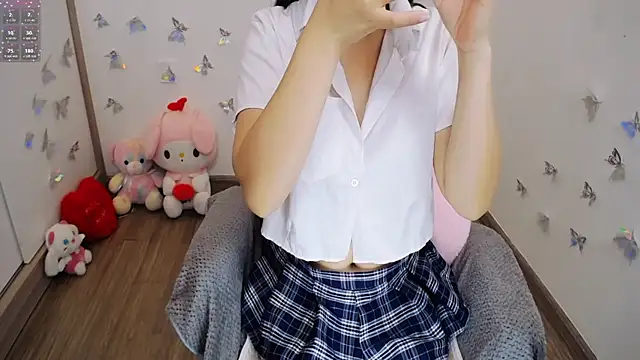  Mizuki  online show from July 26, 6:04 pm