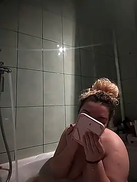 MikySWeet7 online show from October 17, 8:56 pm