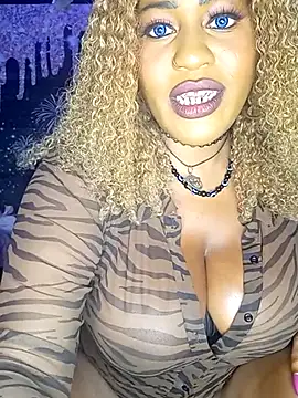 AmazonianMistress online show from August 4, 9:21 pm