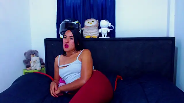 misss estrella online show from May 2, 8:23 pm