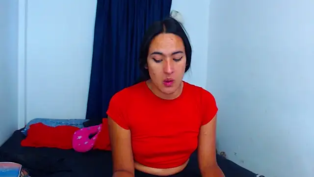 Snapshot of misss_estrella chatting on October 15, 3:47 pm misss estrella online show from October 15, 3:47 pm