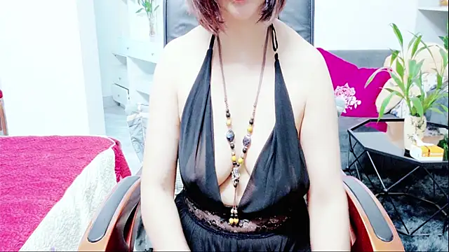 Miu-Le online show from July 6, 11:15 am