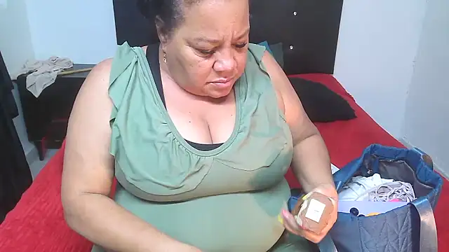 Shanttal0272 online show from February 13, 11:28 pm