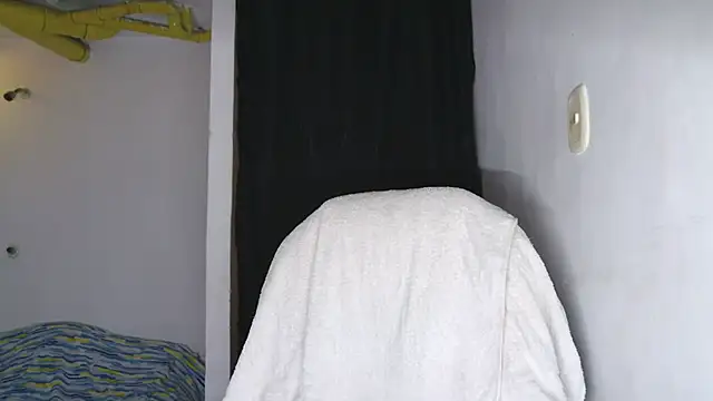 Snapshot of Skartoliver chatting on September 30, 11:49 am Skartoliver online show from September 30, 11:49 am