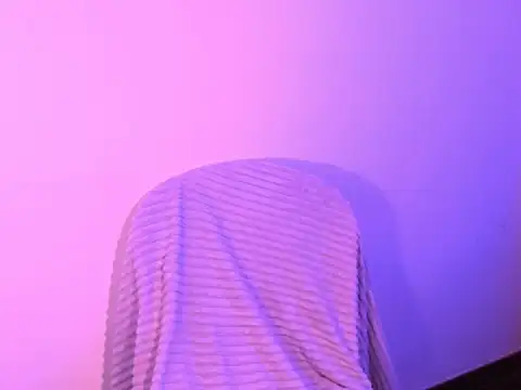ladypussy69 online show from May 13, 12:17 am