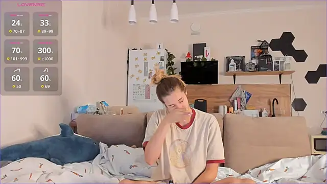 Girl alone home online show from September 26, 3:48 am