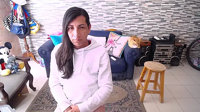 VioletaGomezCo online show from April 21, 6:15 pm