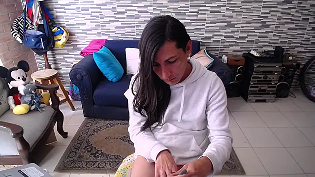 VioletaGomezCo online show from April 24, 6:22 pm