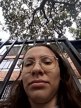 Snapshot of karlamorris_ chatting on September 9, 1:44 pm karlamorris online show from September 9, 1:44 pm