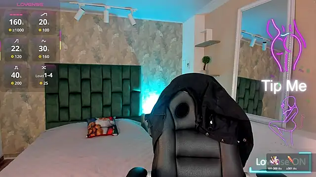 april dumont online show from December 22, 2:42 pm