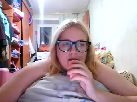 DesireMelissa online show from October 16, 4:53 pm