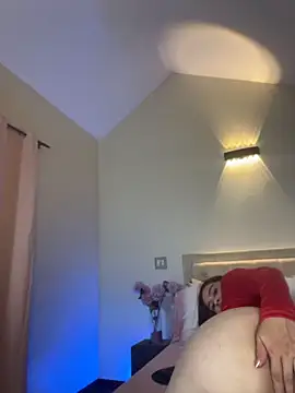 megan connor  online show from June 12, 4:09 am