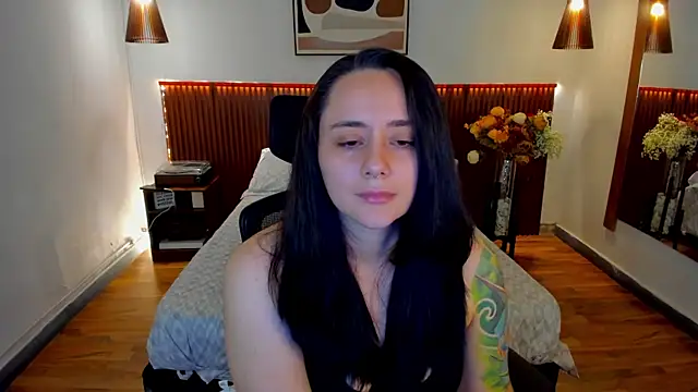 KatherineBond online show from May 4, 9:18 pm