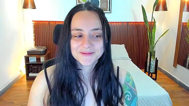 KatherineBond online show from October 30, 10:00 pm