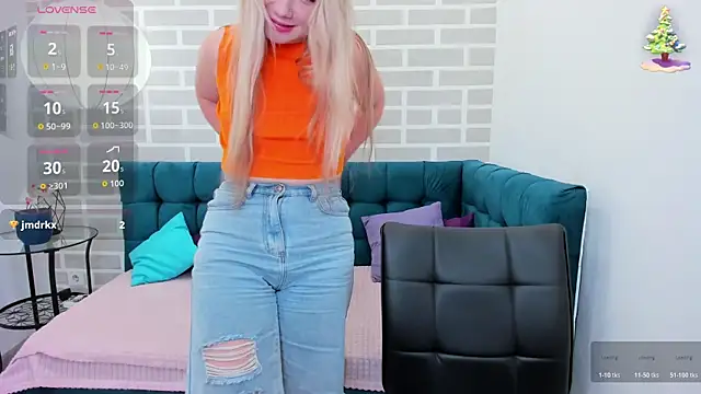 EvaMoran online show from June 29, 1:45 am