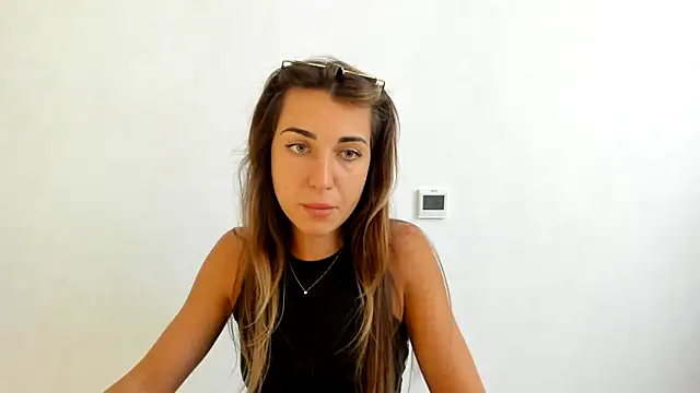 Snapshot of Summmmersky chatting on September 13, 12:13 pm Summmmersky online show from September 13, 12:13 pm