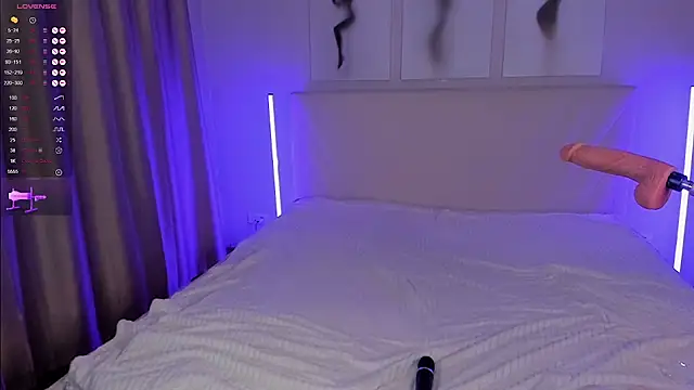 EmmaBarbs online show from October 26, 9:21 pm