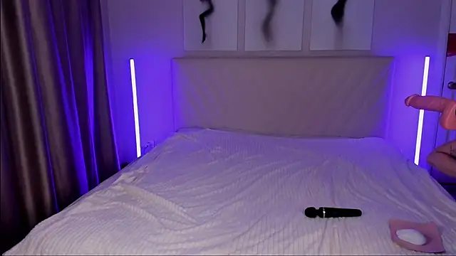EmmaBarbs online show from June 11, 12:32 am