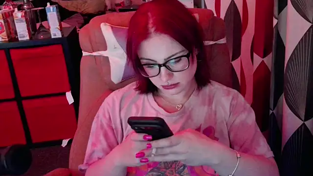 submissiveslut1996 online show from May 16, 9:36 pm