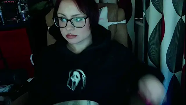 submissiveslut1996 online show from May 3, 9:40 pm