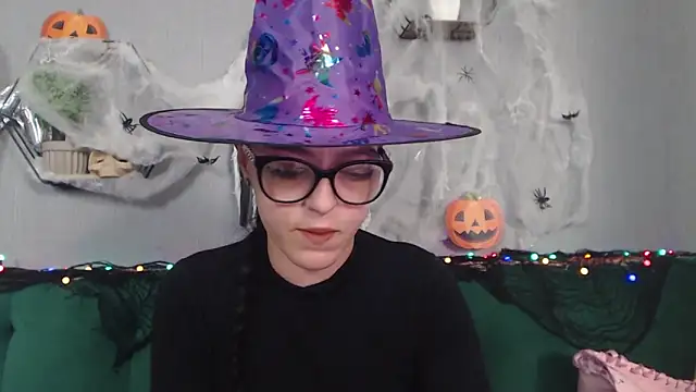 IzabelllNoir online show from October 31, 12:09 pm