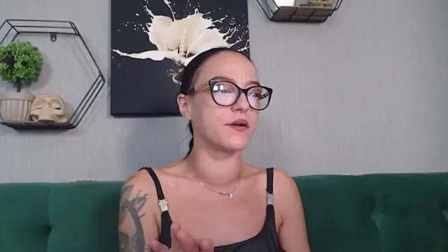 IzabelllNoir online show from October 9, 11:58 am