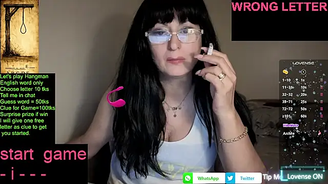 YourDreamLoverr online show from May 3, 11:52 pm