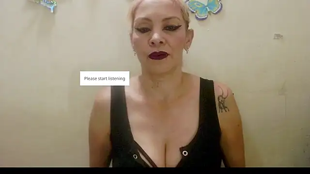 Snapshot of electra-mommy chatting on September 19, 11:37 pm electra-mommy online show from September 19, 11:37 pm
