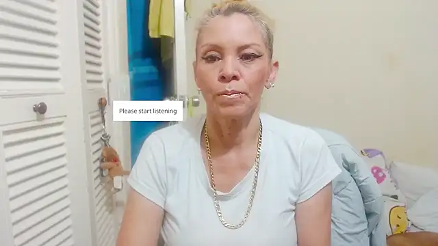Snapshot of electra-mommy chatting on September 10, 3:17 am electra-mommy online show from September 10, 3:17 am