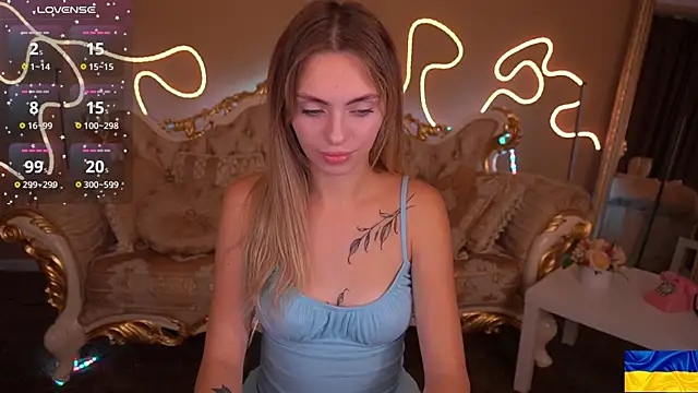 ChloeBrightt online show from October 2, 8:03 pm