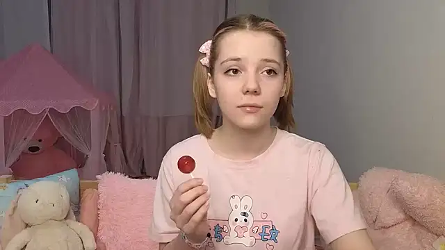 PrincessLittleKiki online show from March 6, 5:52 pm