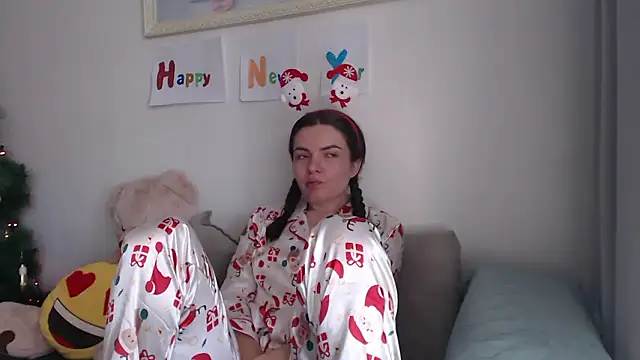  JustmeHere  online show from January 11, 12:32 pm