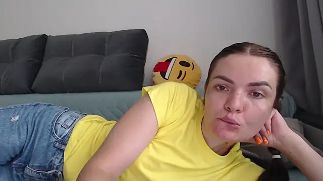  JustmeHere  online show from July 18, 9:12 am