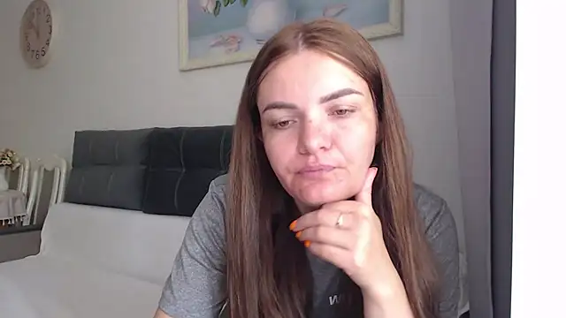  JustmeHere  online show from July 25, 8:54 am