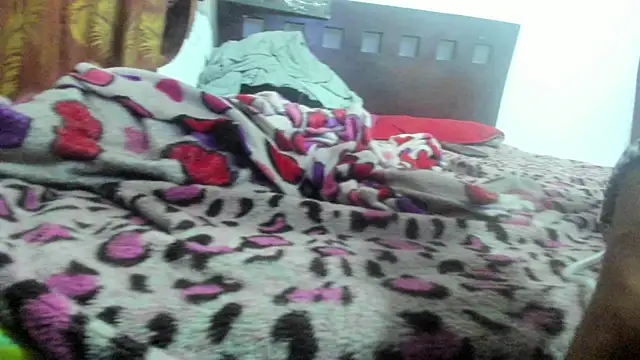 Brenda Smith69 online show from February 15, 9:36 pm