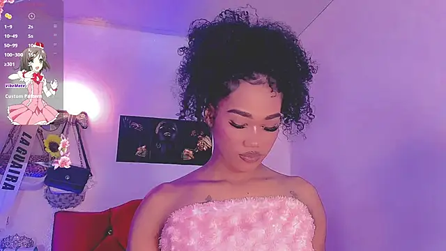 naomy  xx online show from July 18, 3:10 am