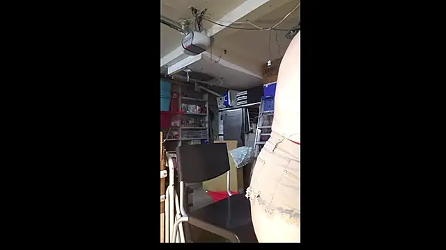 Snapshot of Cloud_Master9 chatting on September 19, 11:53 am Cloud Master9 online show from September 19, 11:53 am