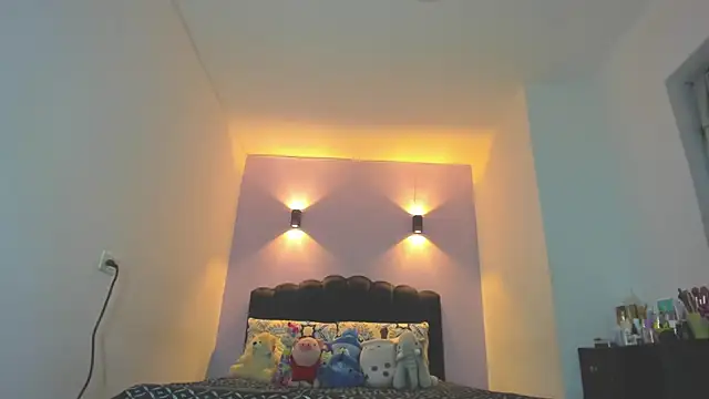 Sofia Clauss  online show from May 4, 5:11 am