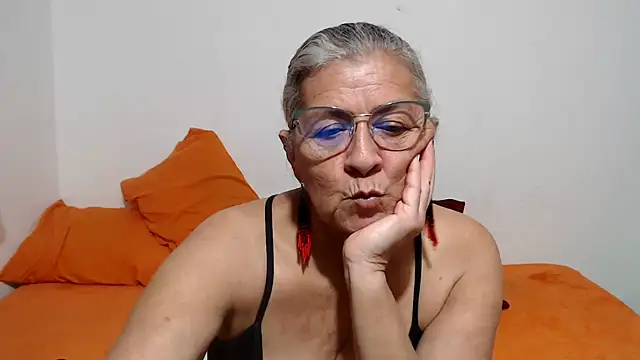 candy mature  online show from July 31, 10:44 pm