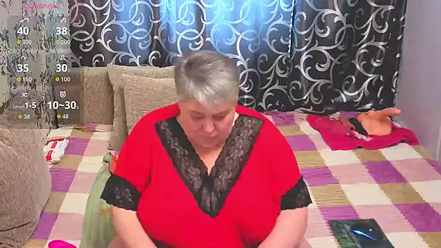 Baunti5555 online show from May 2, 4:38 am