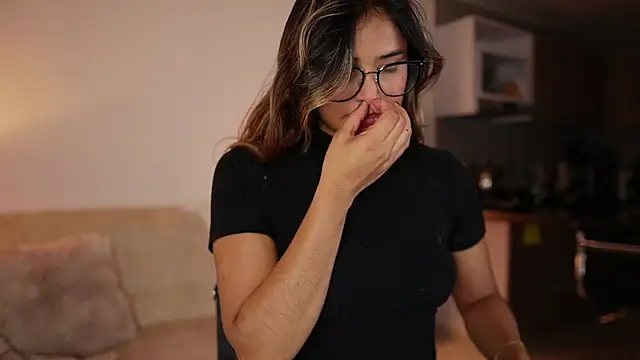 SaraParisi online show from March 6, 12:28 am