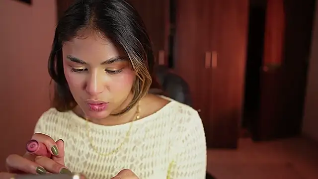 SaraParisi online show from March 12, 12:57 am