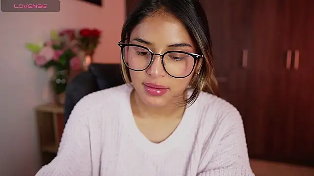 SaraParisi online show from March 15, 12:12 am