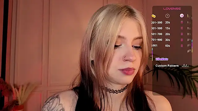 arielabradberry online show from November 4, 2:33 pm