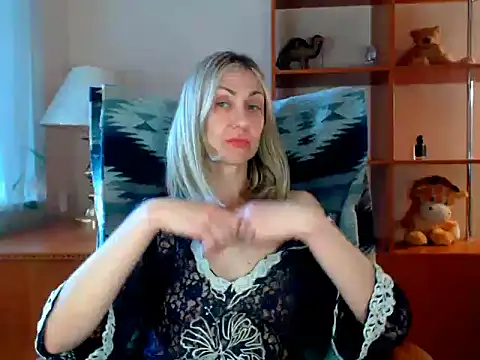 Tanya6547 online show from March 18, 12:32 pm