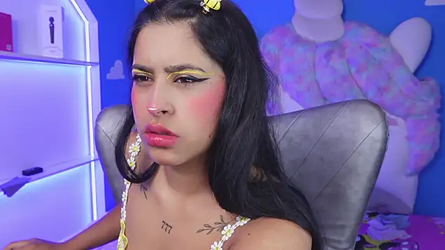 miss   anya online show from October 6, 11:05 am