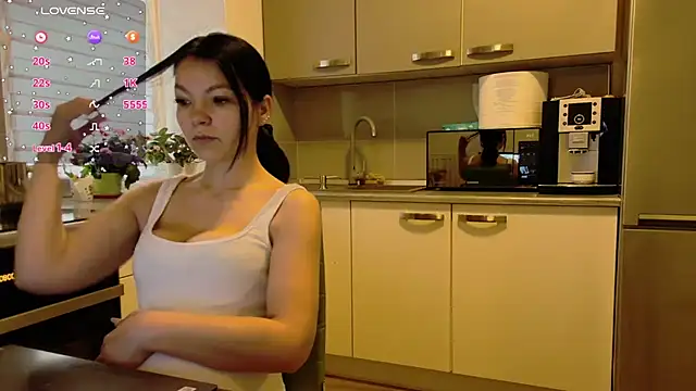 alisoncassie online show from April 30, 5:01 am