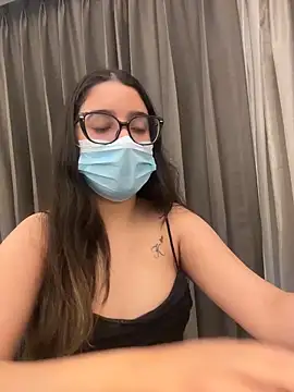 jAsMinE678 online show from June 16, 8:04 am